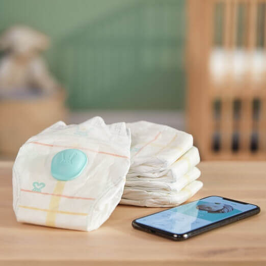 Pampers Lumi met smartphone